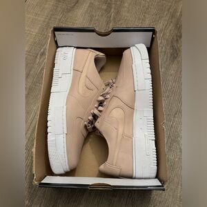 Dusty pink AF1 Pixel W 12